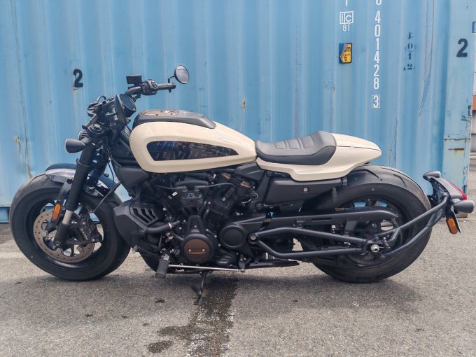 HARLEY-DAVIDSON SPORTSTER 1250 S 4