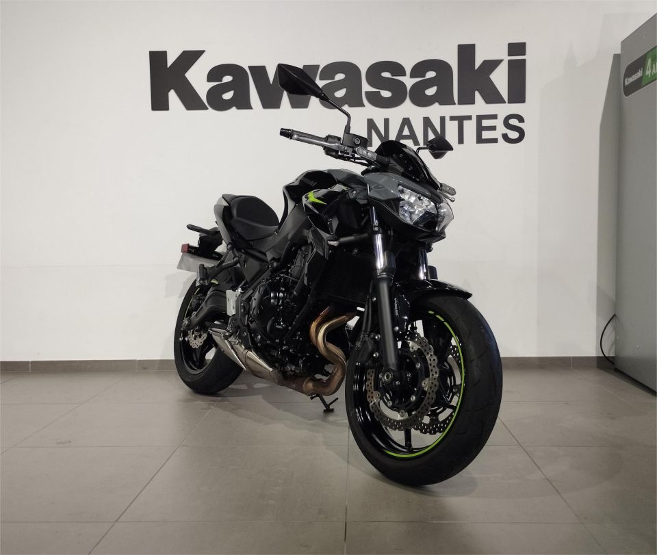 KAWASAKI Z650 4