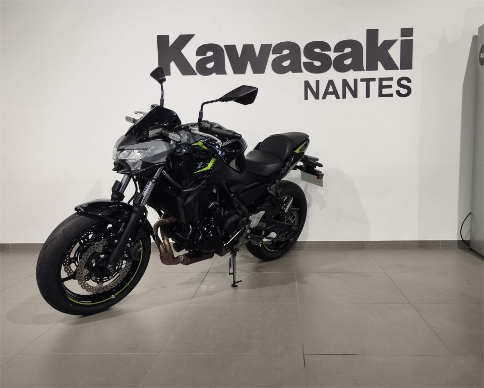 KAWASAKI Z650 4