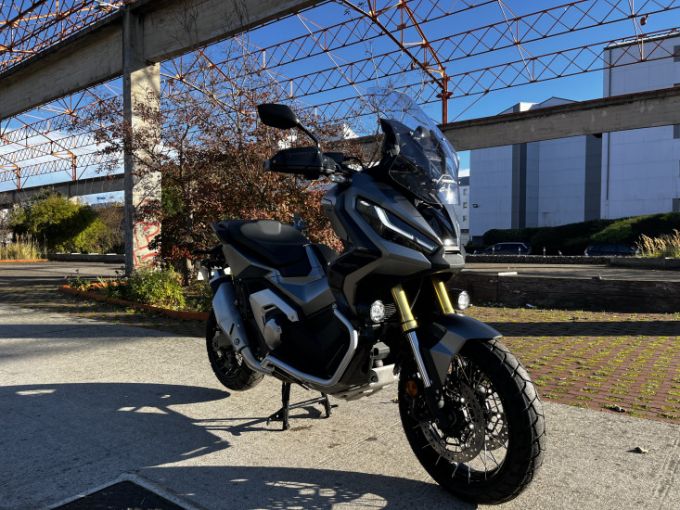 HONDA X-ADV 750 4