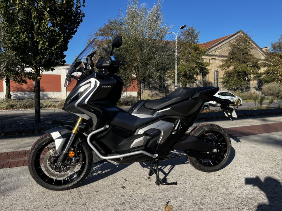 HONDA X-ADV 750 4