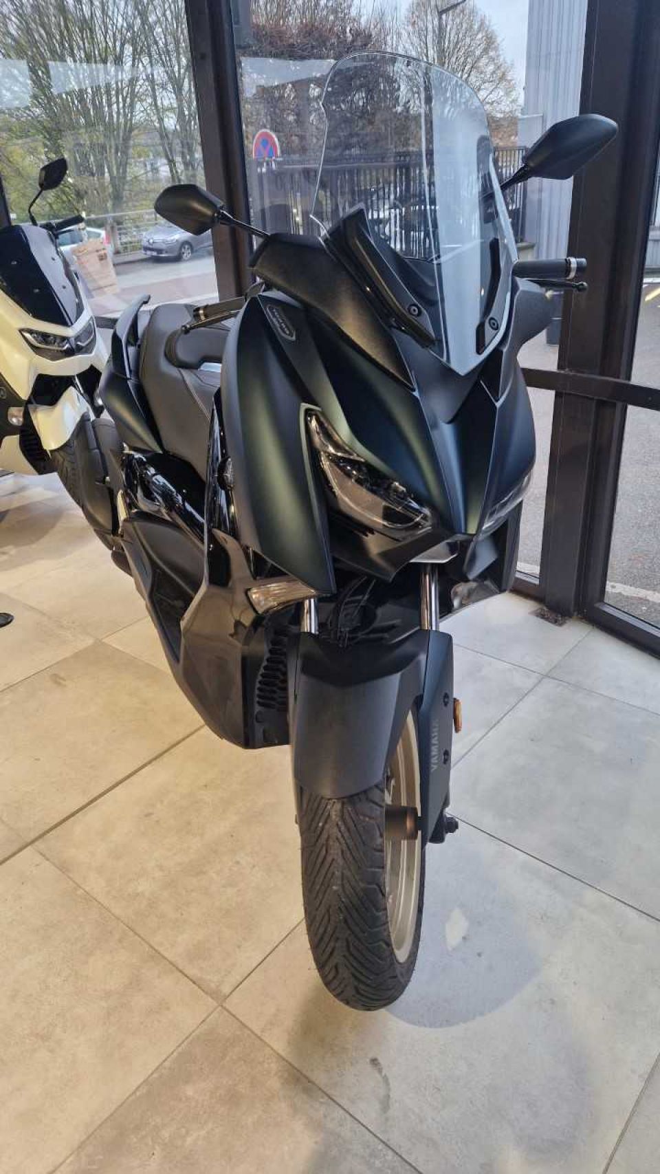 YAMAHA XMAX 125 TECH MAX 4