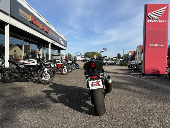 HONDA CB1000 Hornet SP 4