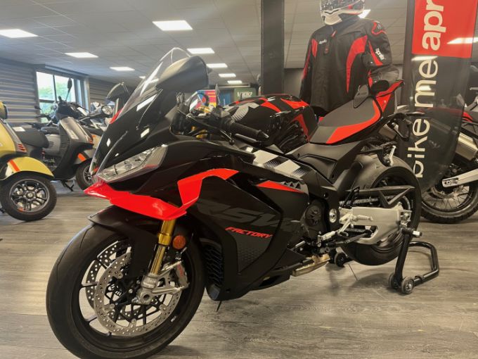APRILIA RSV 4 FACTORY 1100 4