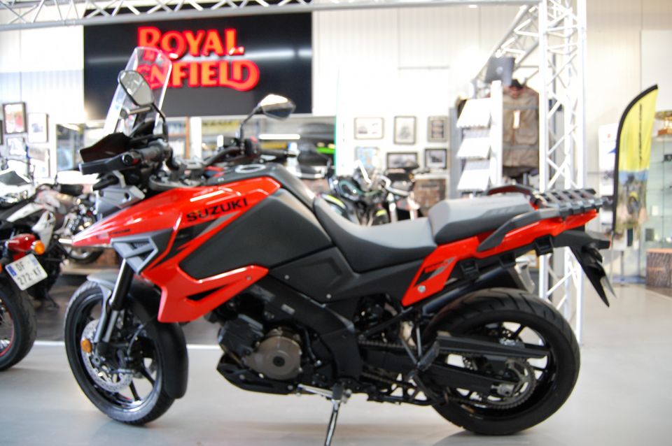 SUZUKI DL V-STROM 1050 4