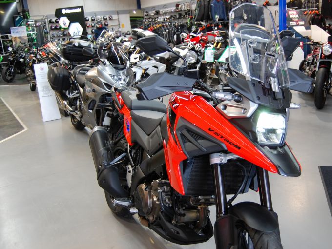 SUZUKI DL V-STROM 1050 4