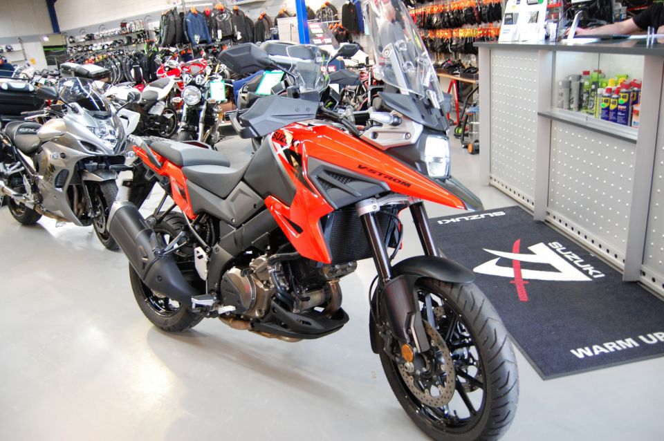 SUZUKI DL V-STROM 1050 4