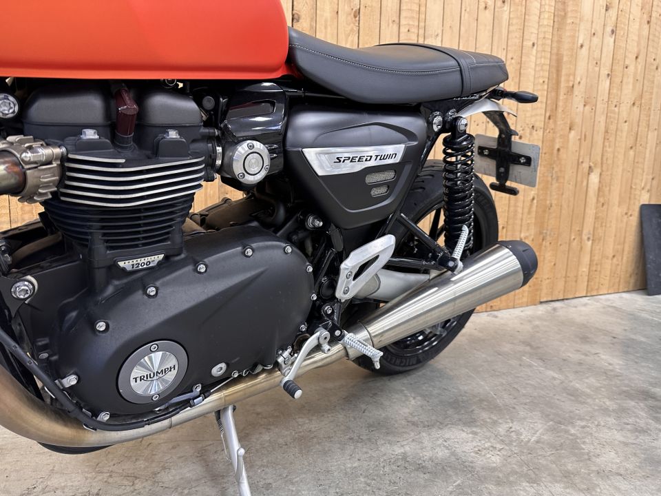 TRIUMPH SPEED TWIN 1200 4