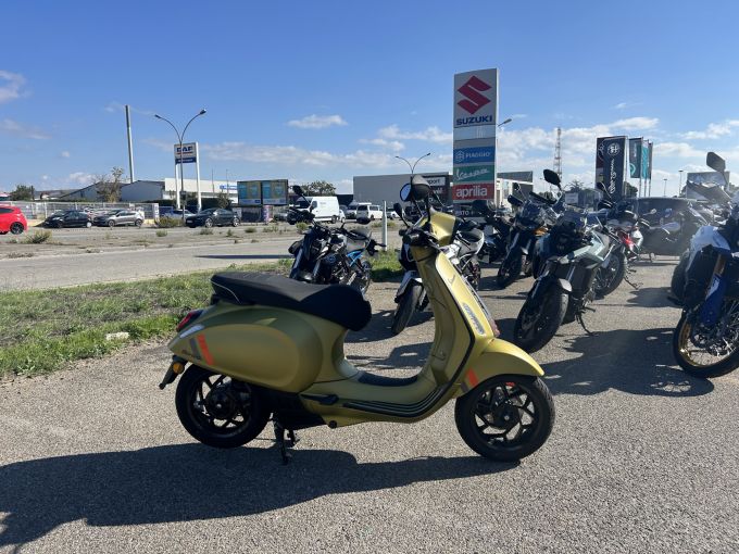 VESPA SPRINT S ELETTRICA 45KM/H 4
