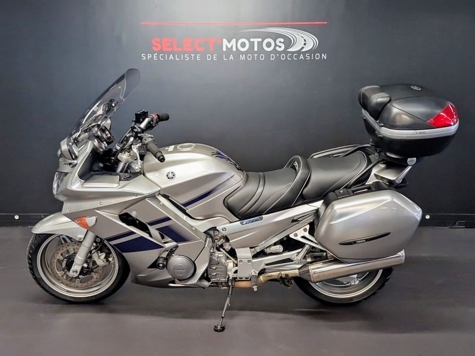 YAMAHA FJR 1300 ABS 4