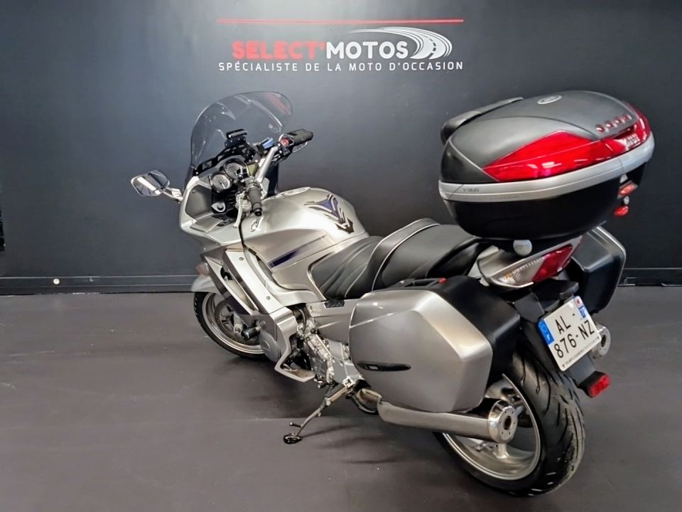 YAMAHA FJR 1300 ABS 4