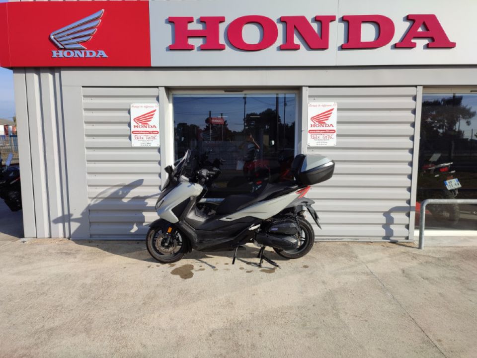 HONDA FORZA 125 ABS 4