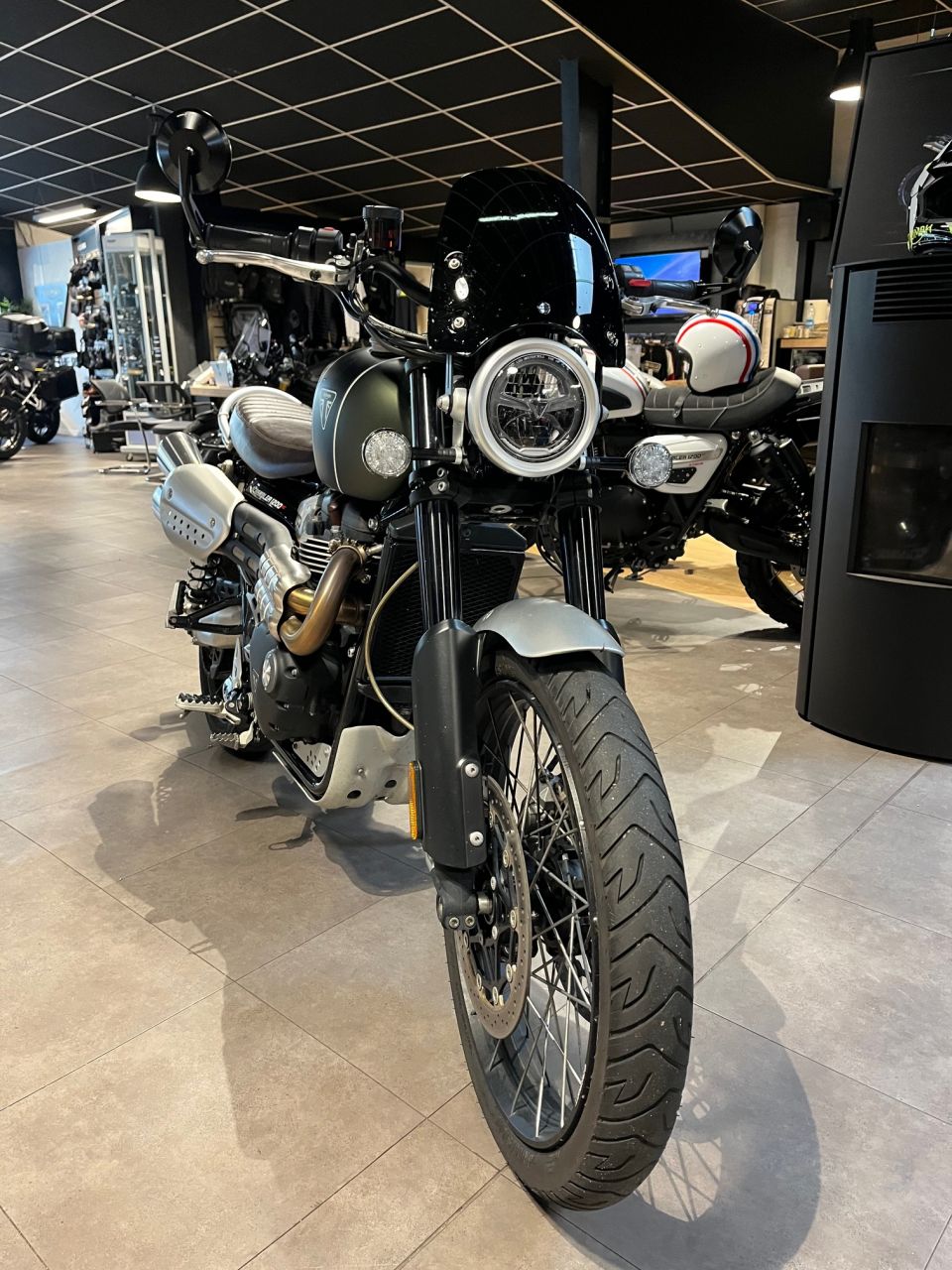 TRIUMPH SCRAMBLER 1200 XC 4