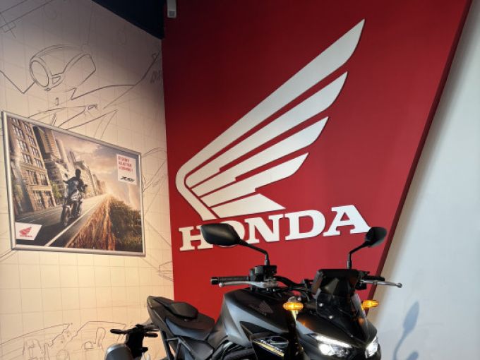 HONDA CB1000 Hornet SP 4