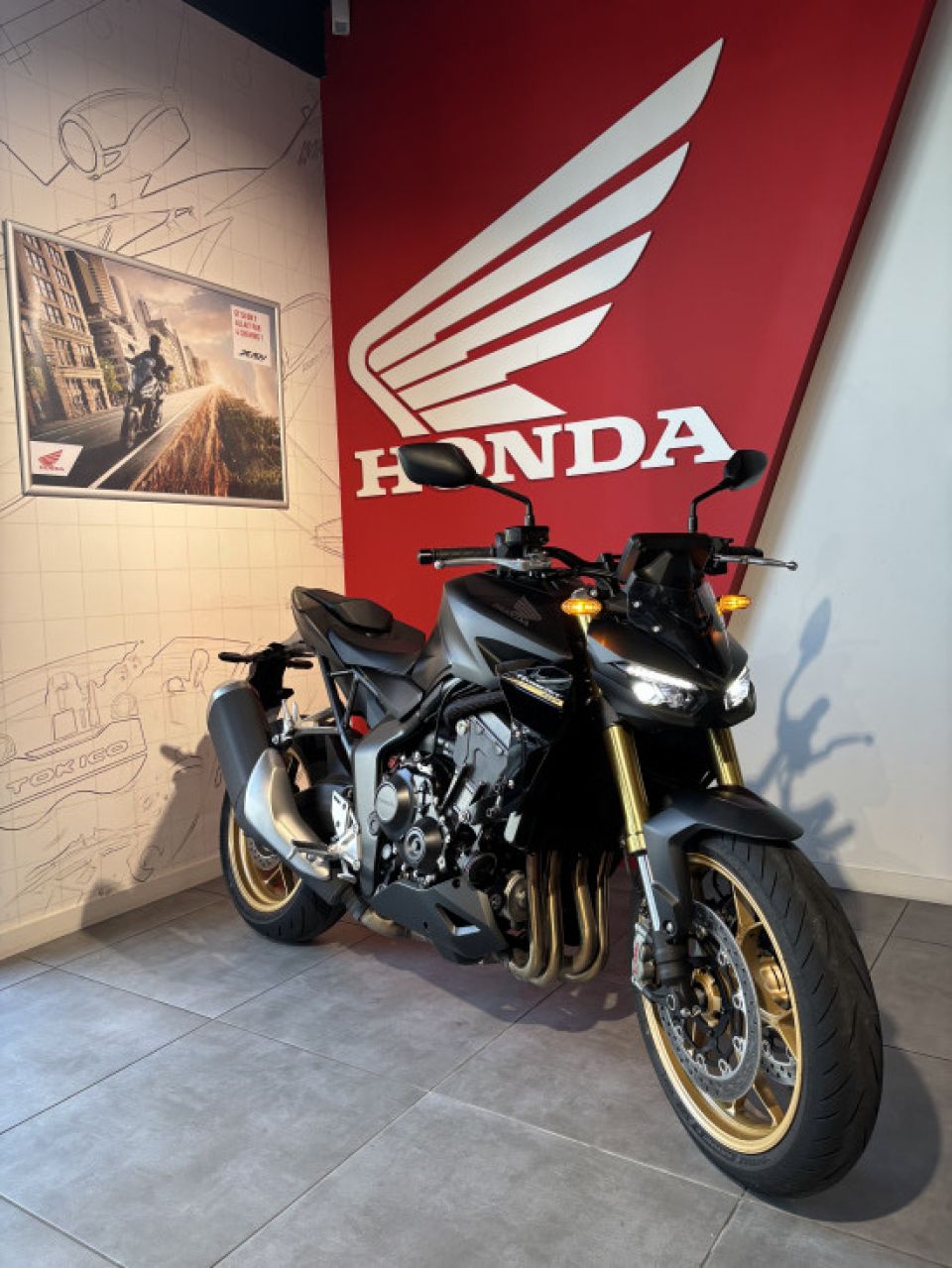 HONDA CB1000 Hornet SP 4