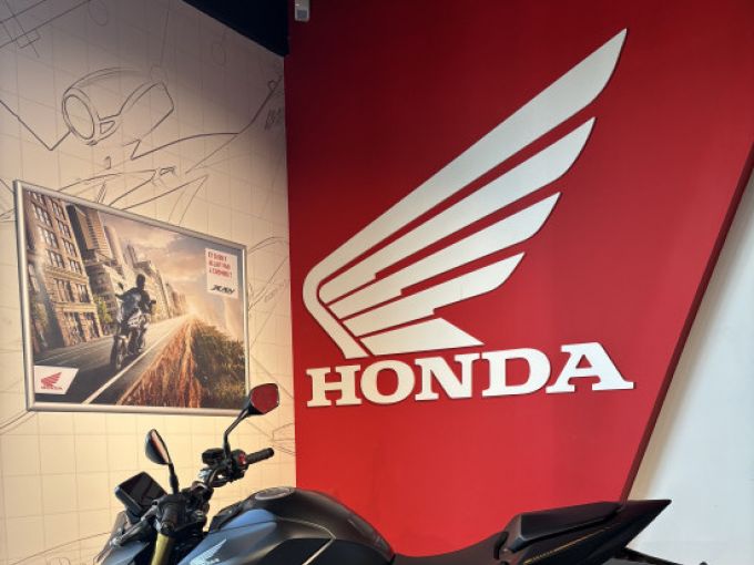HONDA CB1000 Hornet SP 4