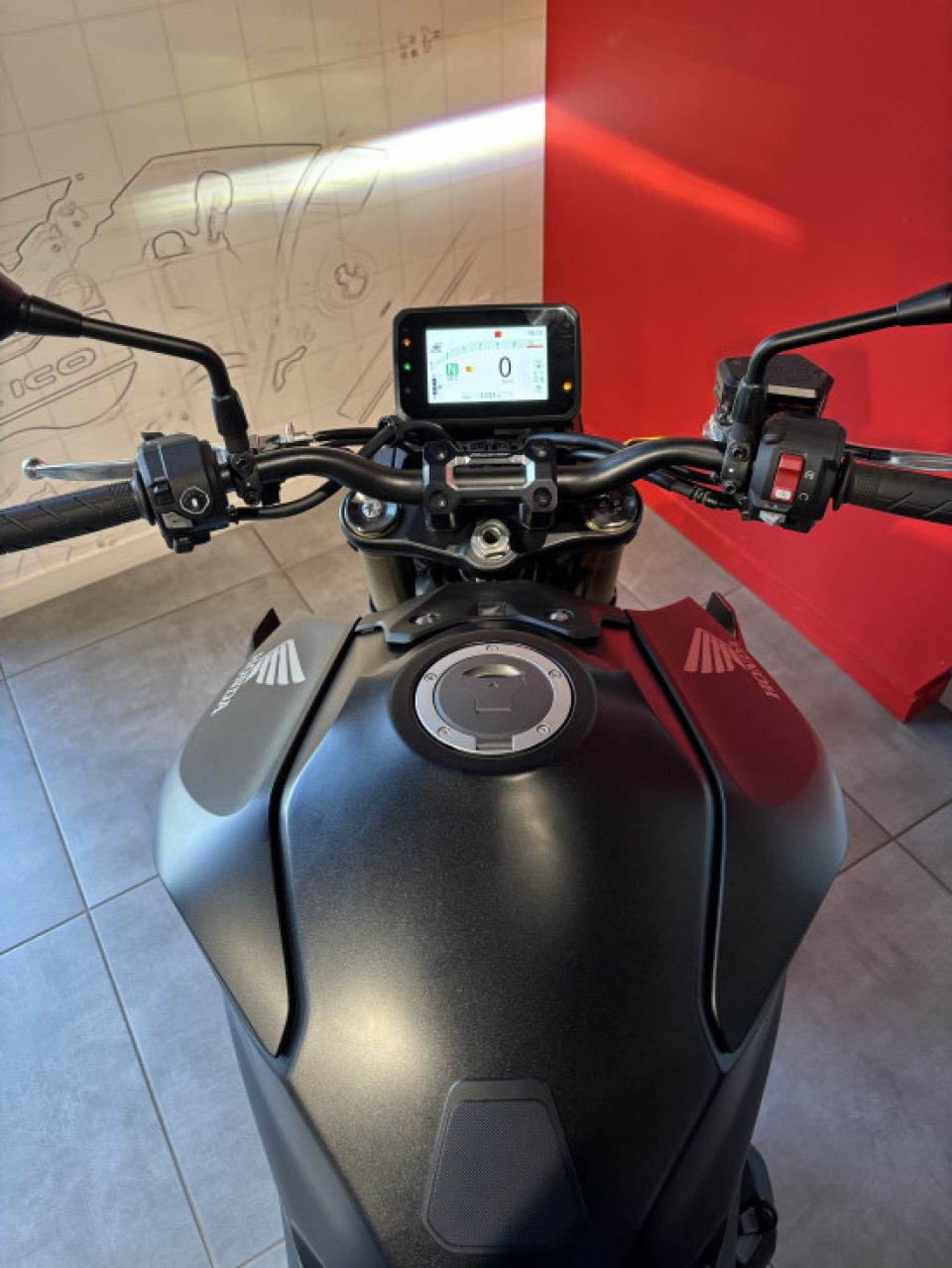 HONDA CB1000 Hornet SP 4