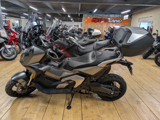 HONDA X-ADV 4