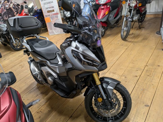 HONDA X-ADV 4
