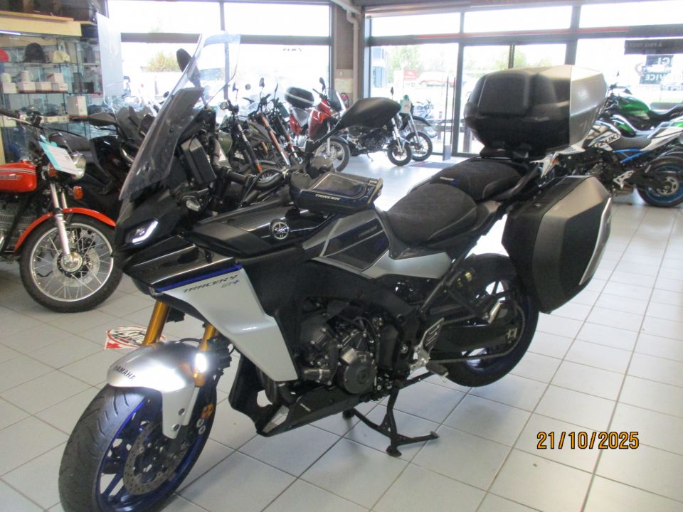 YAMAHA TRACER 9 GT+ 4