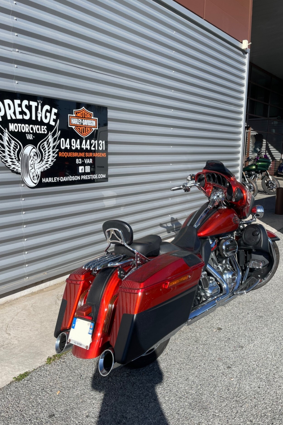 HARLEY-DAVIDSON TOURING STREET GLIDE 1923 CVO  4