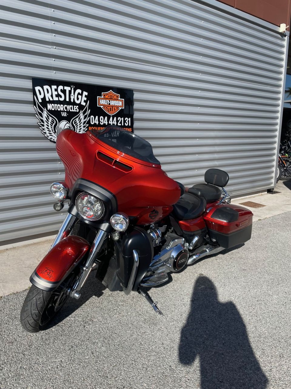 HARLEY-DAVIDSON TOURING STREET GLIDE 1923 CVO  4