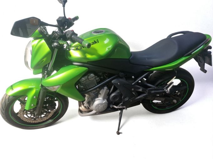 KAWASAKI ER-6 4