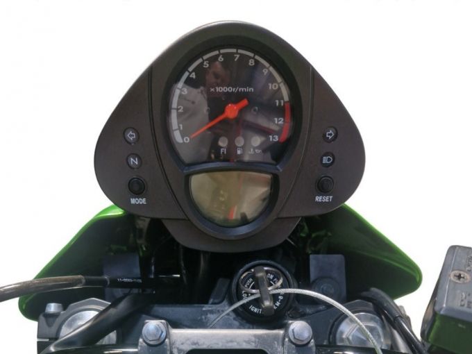 KAWASAKI ER-6 4