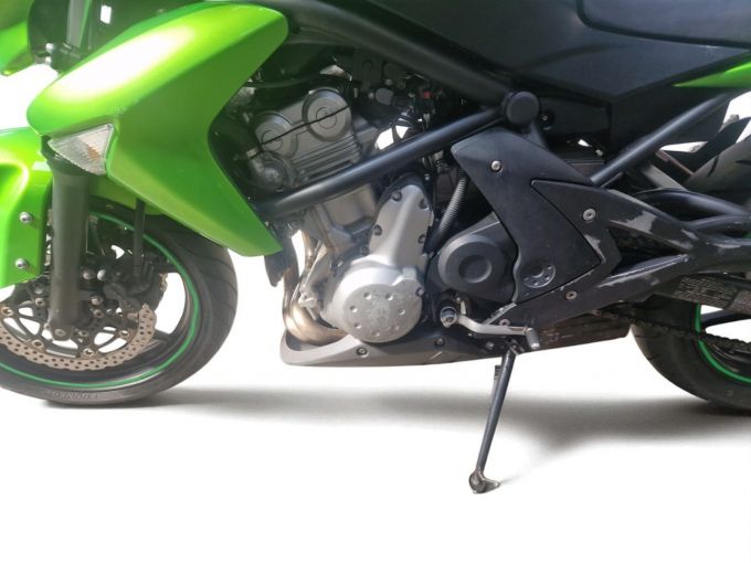 KAWASAKI ER-6 4