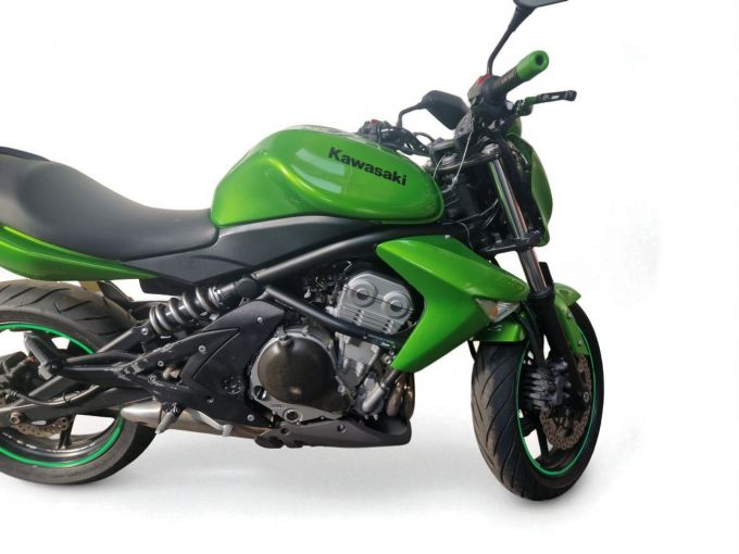 KAWASAKI ER-6 4
