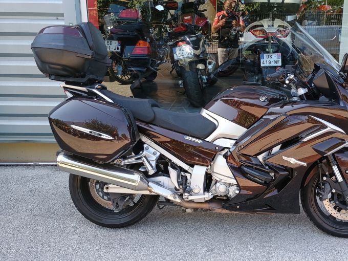 YAMAHA FJR 1300 ABS 4