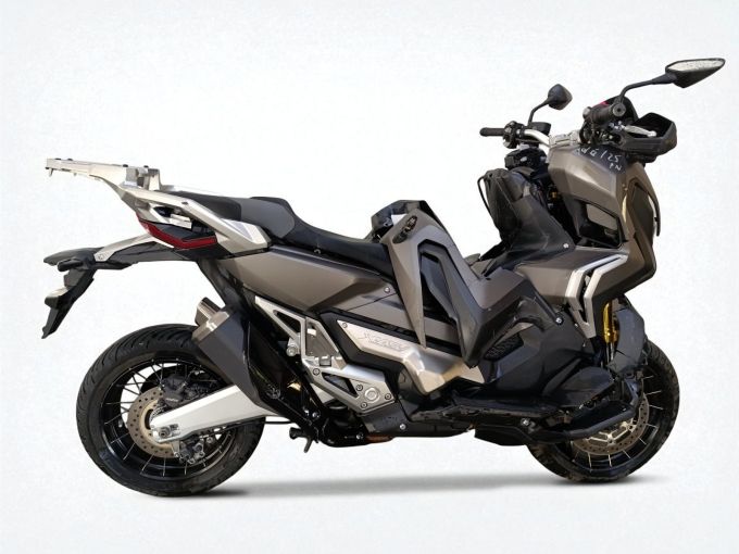 HONDA X-ADV 4