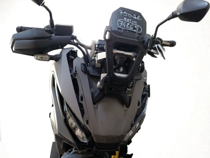 HONDA X-ADV 4