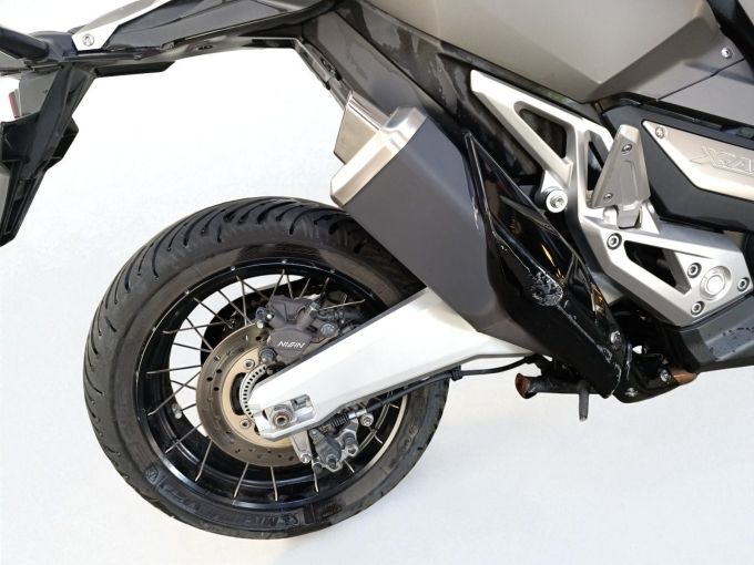 HONDA X-ADV 4