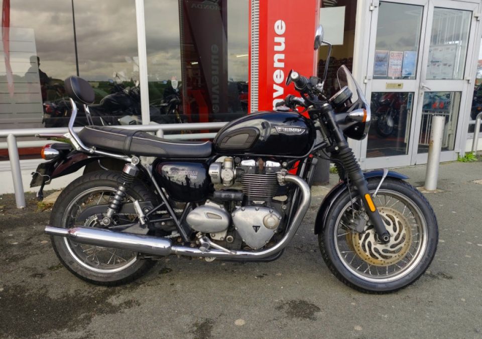 TRIUMPH BONNEVILLE T120 BLACK 1200 4