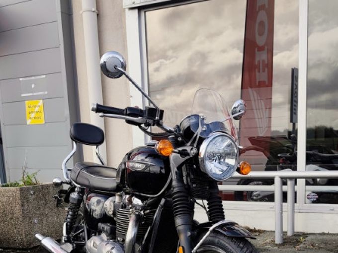 TRIUMPH BONNEVILLE T120 BLACK 1200 4