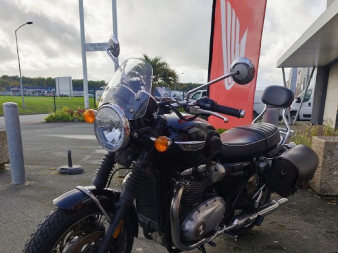 TRIUMPH BONNEVILLE T120 BLACK 1200 4