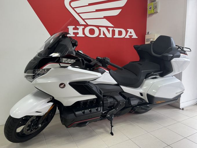 HONDA GoldWing Touring DCT Airbag 4