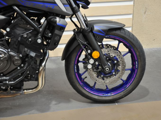 YAMAHA MT-07 (47.5CV) 4