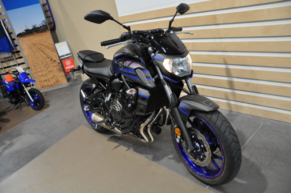 YAMAHA MT-07 (47.5CV) 4