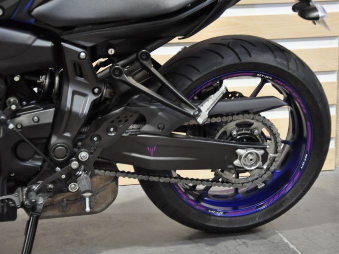YAMAHA MT-07 (47.5CV) 4