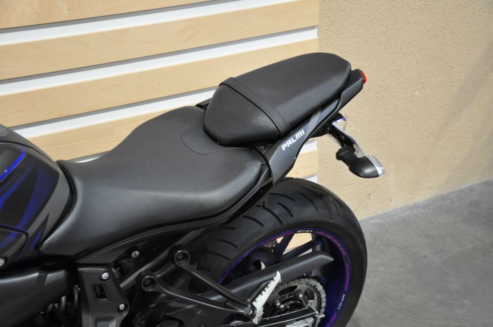 YAMAHA MT-07 (47.5CV) 4