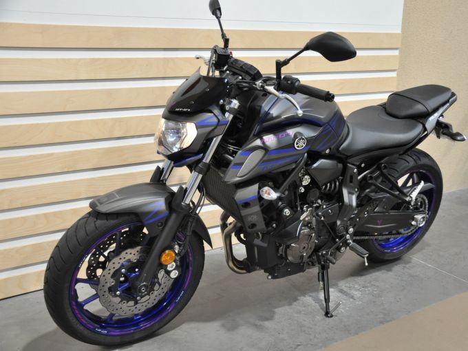 YAMAHA MT-07 (47.5CV) 4