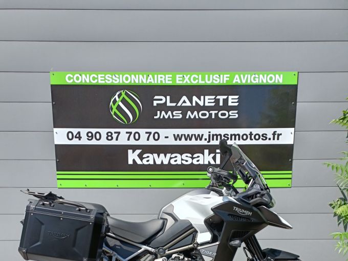 TRIUMPH TIGER 1200 GT EXPLORER 1ER MAIN POT AKRAPOVIC 4