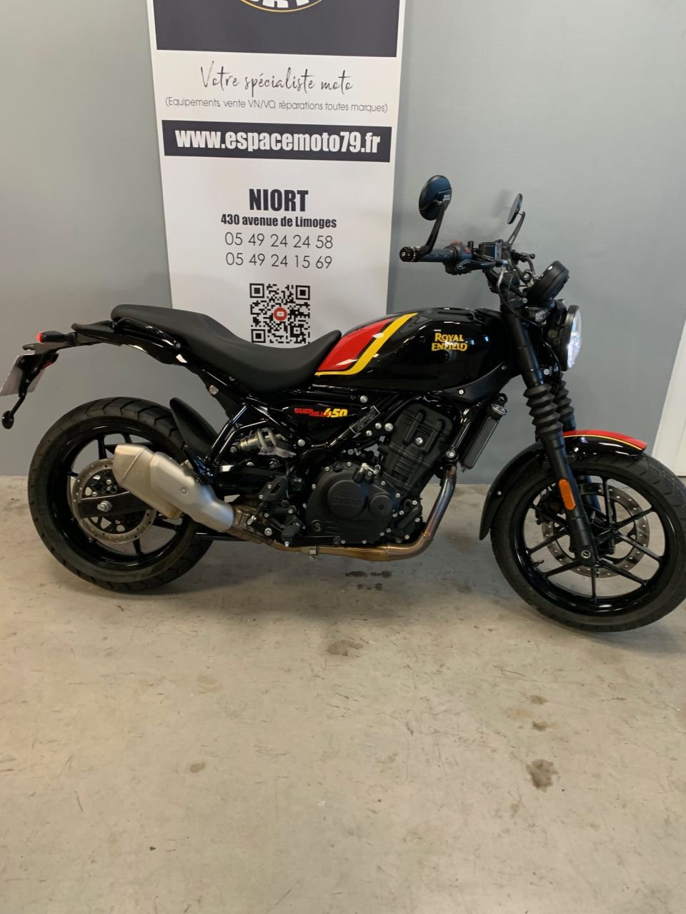 ROYAL ENFIELD Guerilla 450 4