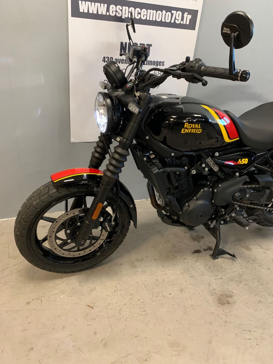 ROYAL ENFIELD Guerilla 450 4