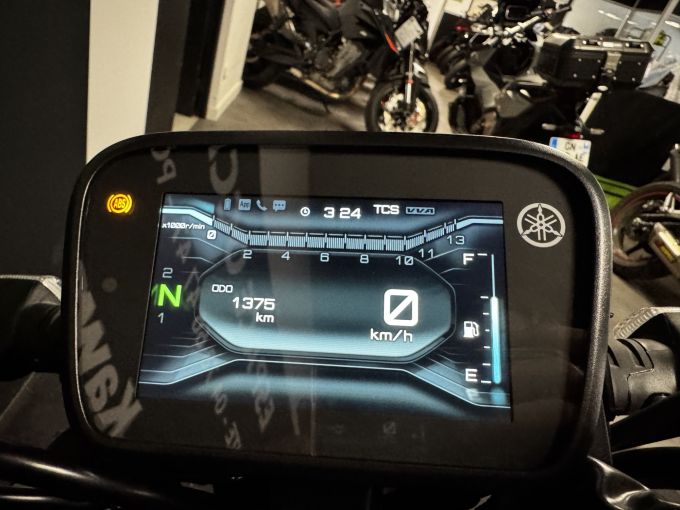 YAMAHA MT-125 ABS 4