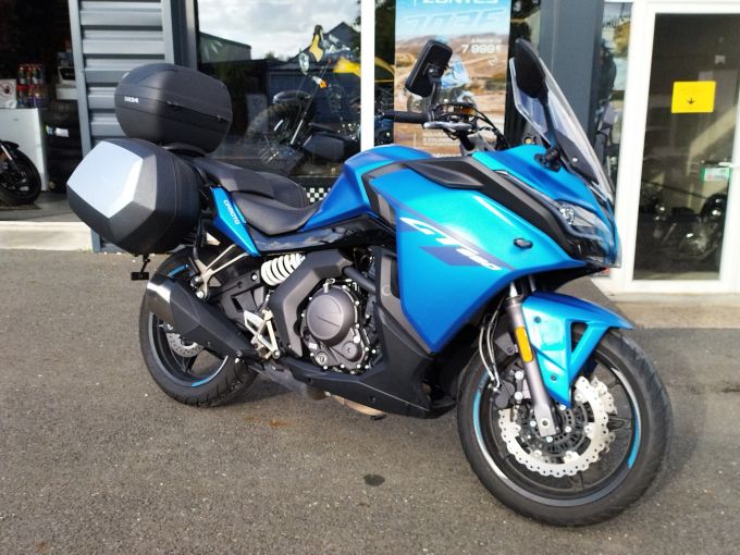 CF MOTO GT 650 4