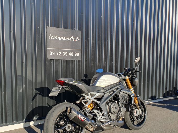 TRIUMPH SPEED TRIPLE 1200 RS 4