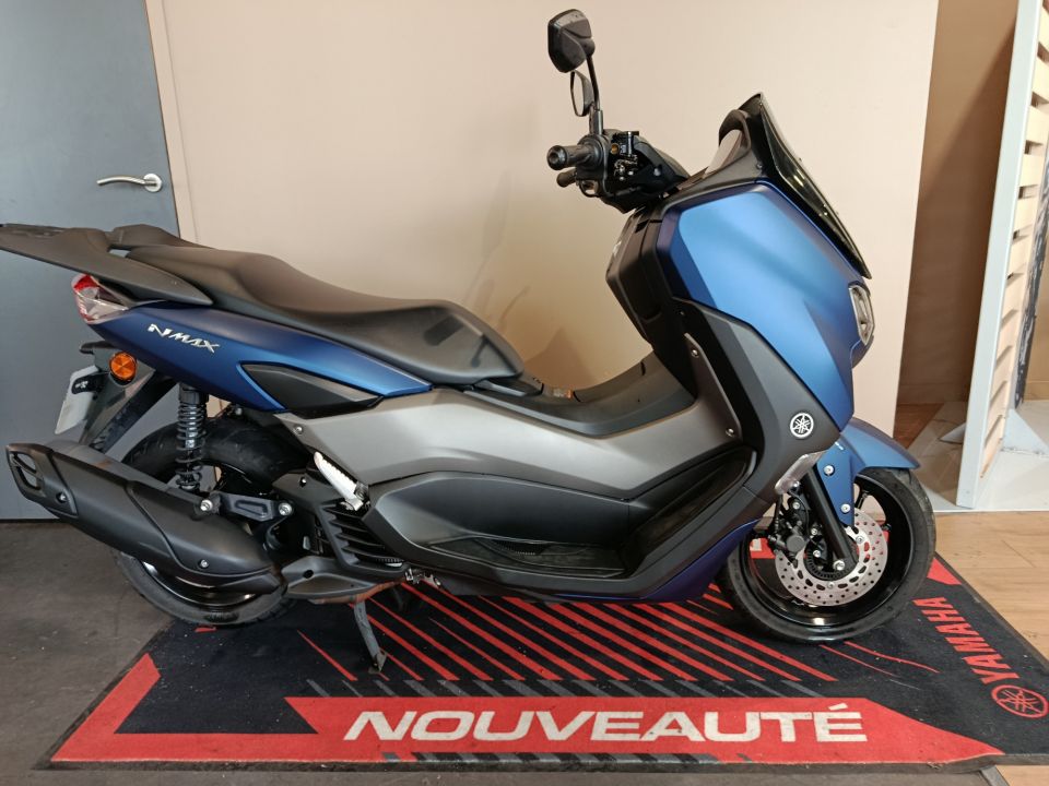 YAMAHA NMAX 125 4